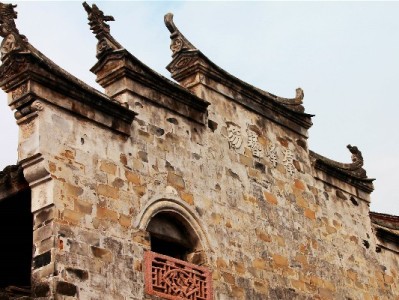 广安花呗提现暗藏多重风险 违规操作需警惕资金与信用损失