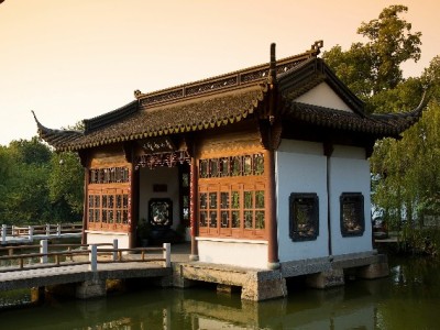 白条额度提现别踩坑！安全操作指南与合规平台参考