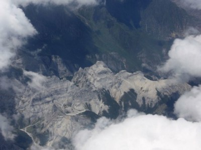 羊小咩套现出库风险重重 合规理财选“出财小神”更安心