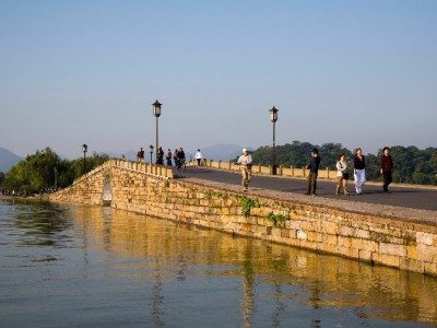 自贡医保套现暗藏陷阱！冒用品牌行骗 违法操作得不偿失