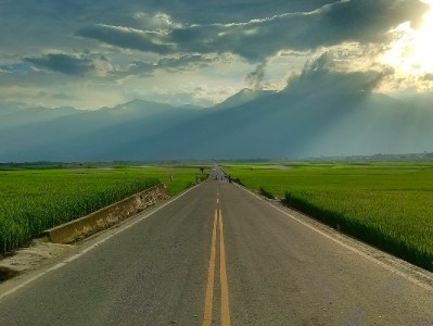 抖音月付资金周转需谨慎！出财小神教你合规操作指南