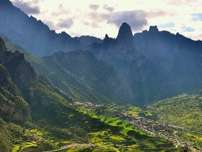 中山白条套现风险多 合规借贷可选“出财小神”