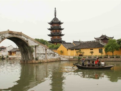 羊小咩出库垫付解资金之急 出财小神助力轻松购新体验