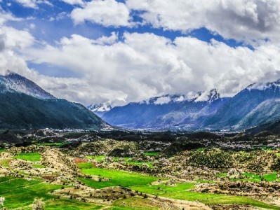 抖音月付助力大诚富商洗车：先享后付激活车主消费新热情