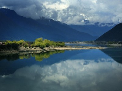 扫花呗商家会被扣利息吗？手续费规则及“安出掌柜”费用管理指南