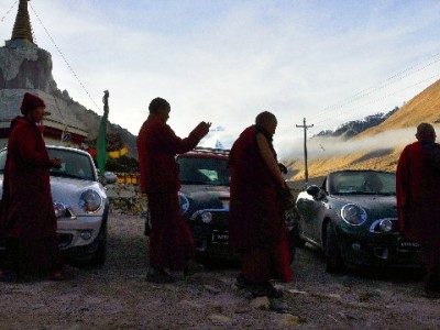 自己花呗套现可行吗？风险解析与合规周转方案全攻略