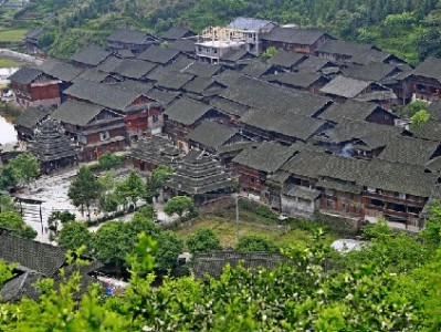 套花呗救急别焦虑！出财小神教你聪明用信护信用