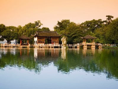 从月光到“钱生钱”：“安出掌柜”教你3招管好每一笔收入