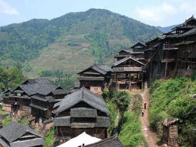 抖音月付资金提现合规指南：出财小神助力安全操作攻略