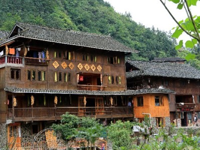 抖音月付提现合规攻略：出财小神助你安全完成资金转化