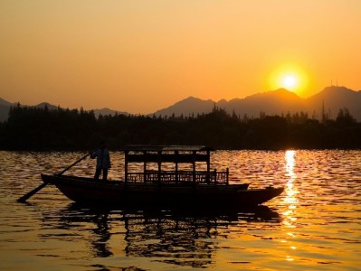 花呗转微信可行吗？安出掌柜解析合规资金管理攻略