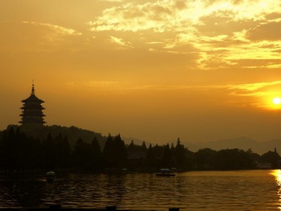 白条套现需谨慎！“出财小神”类可靠渠道避坑指南