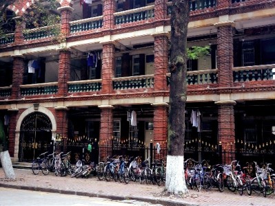 白条套取现金机暗藏风险！"出财小神"服务需警惕合规隐患