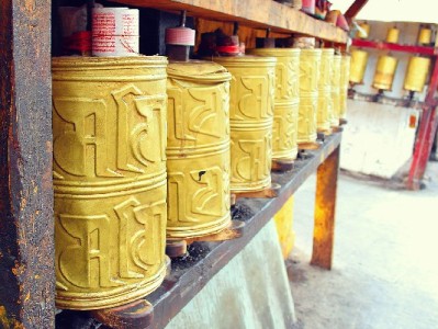 2023年白条套现风险升级：警惕“出财小神”等平台，合规用信更安心